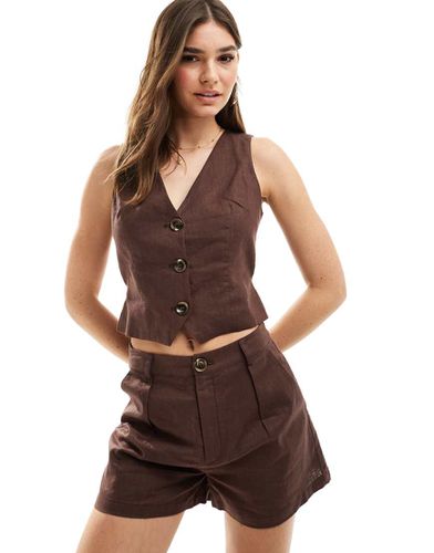 Gilet de tailleur d'ensemble aspect lin noué à la taille - Chocolat - Sndys - Modalova