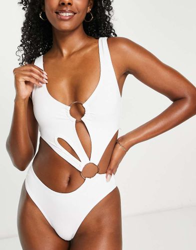 Simmi - Maillot 1 pièce à découpe avec anneau - Simmi Clothing - Modalova