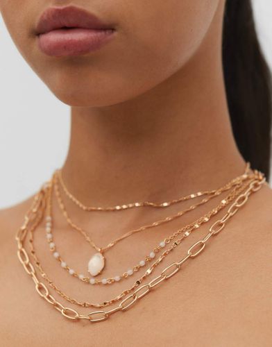 Lot de 5 colliers avec charm en pierre rose - Dor - Stradivarius - Modalova