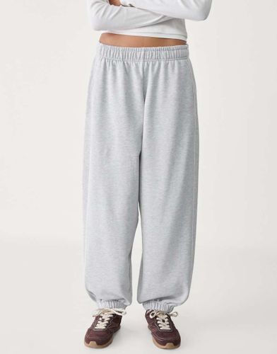 Pantalons de jogging  liser - chin - Stradivarius - Modalova