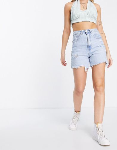 Short en jean déchiré coupe dad - moyen - Stradivarius - Modalova