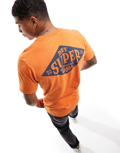 T-shirt avec motif graphique sur la poitrine - rouille flammé - Superdry - Modalova