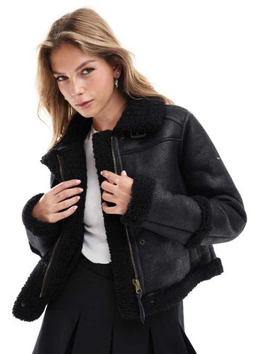 Veste courte en imitation peau de mouton - Superdry - Modalova