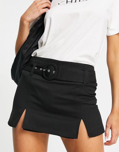 Mini jupe-short à ceinture et détail fendu - Pimkie - Modalova