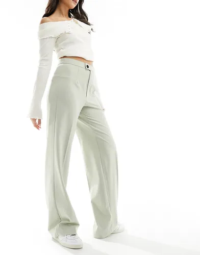 Pantalon plissé coupe ample ajustée - Kaki pâle - Pull & bear - Modalova