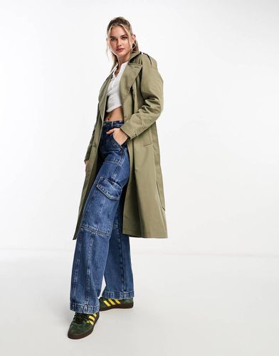 Trench-coat avec ceinture - Kaki - Pull & bear - Modalova