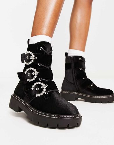 Bottines en velours à lacets et boucles ornées de bijoux - River Island - Modalova