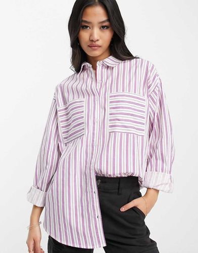 Chemise coupe boyfriend oversize en popeline à rayures - Wednesday's Girl - Modalova