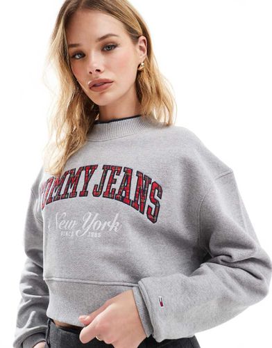 Sweat court style universitaire à col montant - Tommy Jeans - Modalova