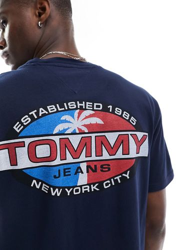 T-shirt à imprimé palmier au dos - Tommy Jeans - Modalova