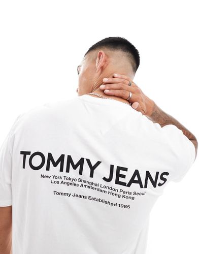 T-shirt classique avec imprimé linéaire au dos - Tommy Jeans - Modalova