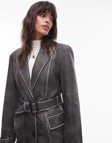 Trench en imitation cuir avec ceinture - délavé - Topshop - Modalova