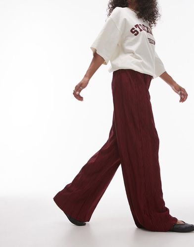 Pantalon ample en tissu plissé effet froissé - Bordeaux - Topshop - Modalova