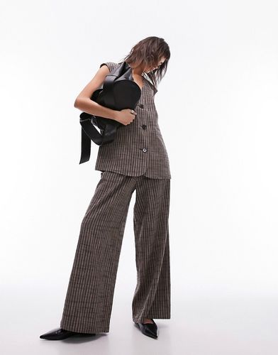 Pantalon d'ensemble plissé coupe ample en lin rayé - Marron - Topshop - Modalova