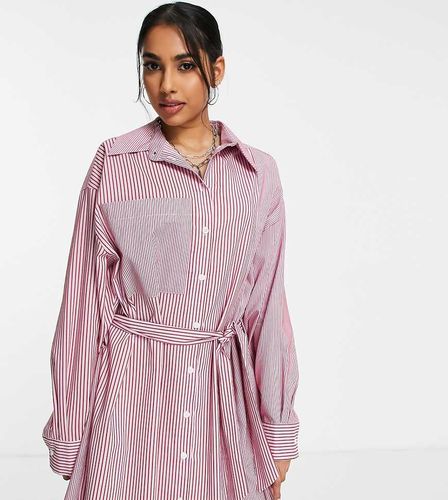 Robe chemise texturée avec grosse ceinture à nouer - Rayures - Topshop Petite - Modalova