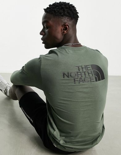 Easy - T-shirt à manches longues avec imprimé sur la poitrine - Kaki - The North Face - Modalova