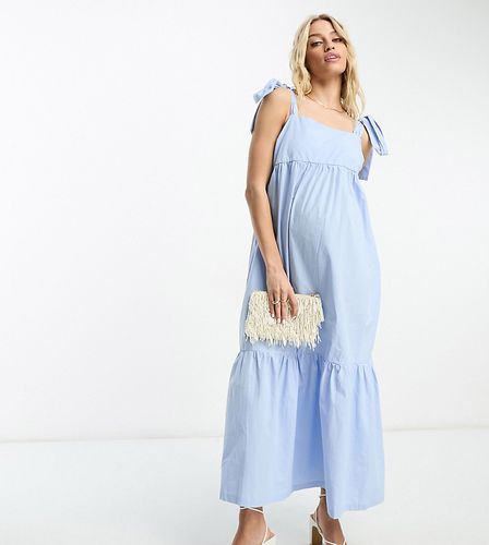 The Frolic - Robe mi-longue de maternité en popeline à volants et liens aux bretelles - The Frolic Maternity - Modalova