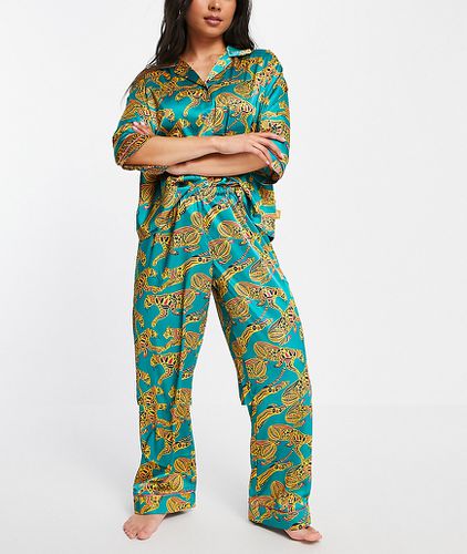 X Chelsea Peers - Pyjama long satiné à imprimé tigre mystique - The Wellness Project - Modalova