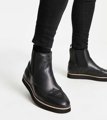 Wide Fit - Bottines chelsea minimalistes en similicuir à semelle chunky - Truffle Collection - Modalova