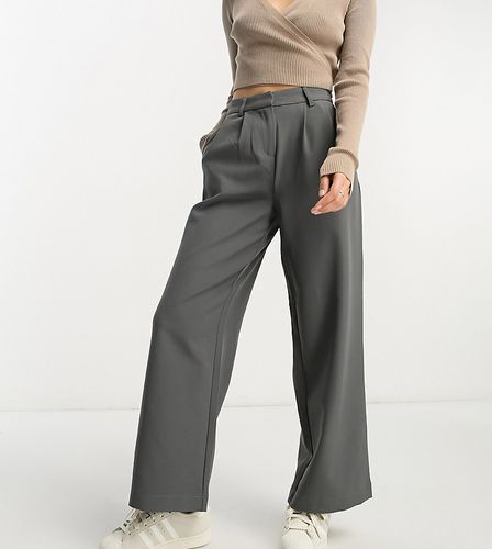 Pantalon habillé coupe ample avec plis à l'avant - Vila Petite - Modalova