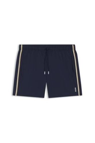Short de bain avec rayures emblématiques et logo - Boss - Modalova