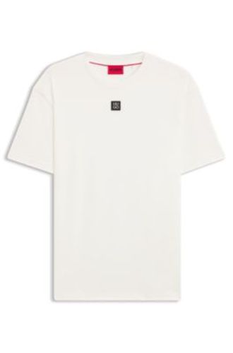 T-shirt en coton interlock avec badge logo métallique revisité - HUGO - Modalova