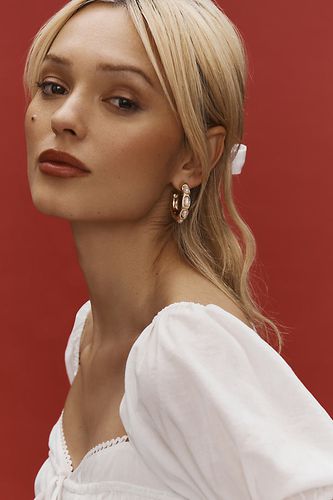 Boucles d'oreilles créoles avec pierre sertie par en White - By Anthropologie - Modalova