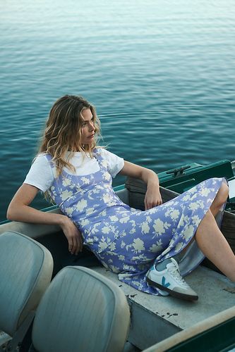 Square-Neck Midi Slip Dress taille: XS chez Anthropologie - Maeve - Modalova