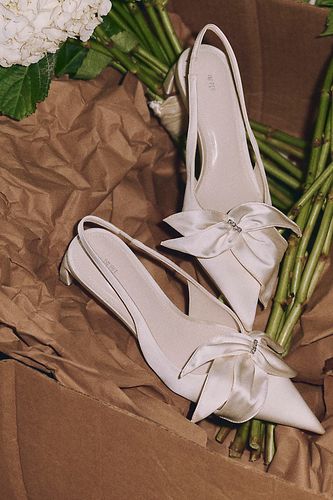 Escarpins à bride arrière en satin avec naud Queena en taille: 38 chez Anthropologie - JW PEI - Modalova