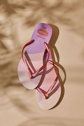 Tongs Slim Palette Glow en Pink taille: XS chez Anthropologie - Havaianas - Modalova