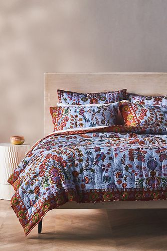 Couvre-lit matelassé en coton Kelcey Hibiscus taille: Eu kng qlt chez - Anthropologie - Modalova
