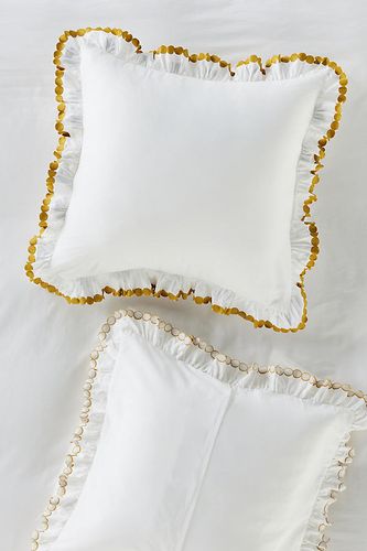 Housse de coussin brodée en satin de coton Liet en chez Anthropologie - Maeve - Modalova