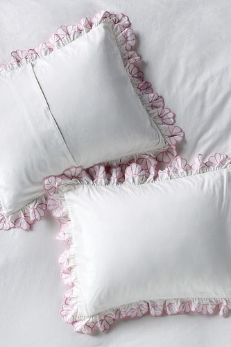 Taies d'oreiller en satin de coton brodé Fera, ensemble de 2 en Pink taille: S2kngsham chez - Anthropologie - Modalova