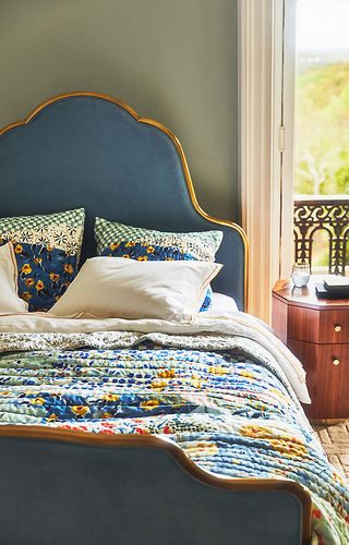Collection de couvre-lits matelassés imprimés en voile de coton 100% en Blue taille: Sk quilts chez - Anthropologie - Modalova