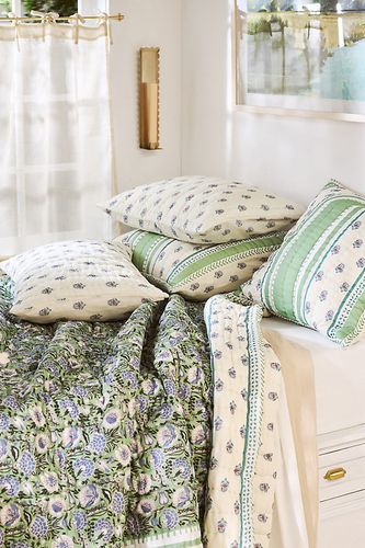La Collection de Couettes en Voile de Coton Imprimé en taille: Sk quilts chez - Anthropologie - Modalova