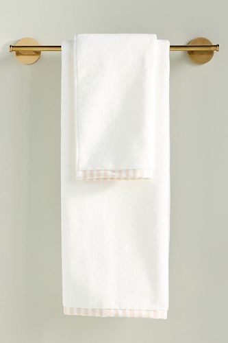 Collection de Serviettes en Coton Doux Sloane avec Bordure Rayée en chez - Anthropologie - Modalova