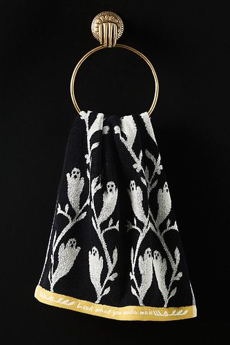 Serviette de main en coton brodée avec icône d'Halloween chez - Anthropologie - Modalova