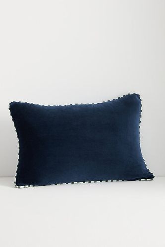 Coussin Milo Trova en Blue chez - Anthropologie - Modalova