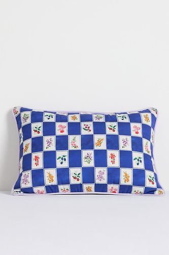 Coussin d'extérieur imprimé floral Clarina en taille: Assorted chez - Anthropologie - Modalova