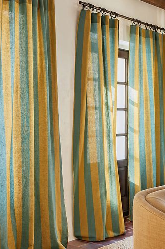 Rideau Pallido en Blue taille: 50 x 84 chez - Anthropologie - Modalova