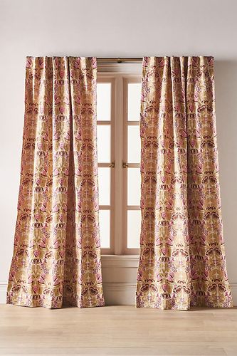 Rideau en coton jacquard motif oiseau et fraise en taille: 108" chez - Anthropologie - Modalova