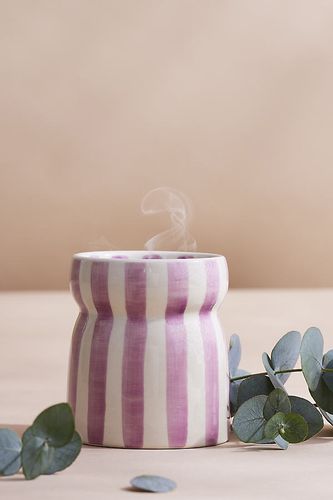 Bougie en céramique rayée sable Grecian Cabana en chez Anthropologie - Paddywax - Modalova