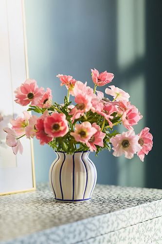 Vase en argile Emma en Blue taille: S chez - Anthropologie - Modalova