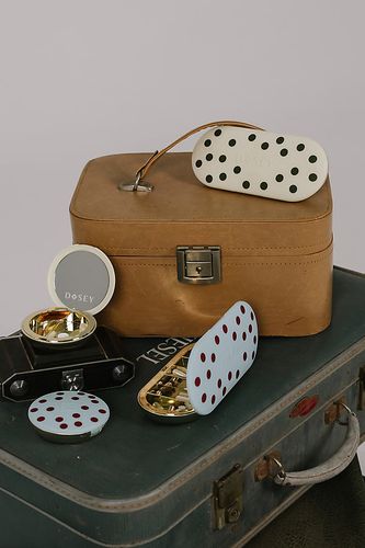 Compact à pilules exclusif 7 jours chez Anthropologie - Dosey - Modalova