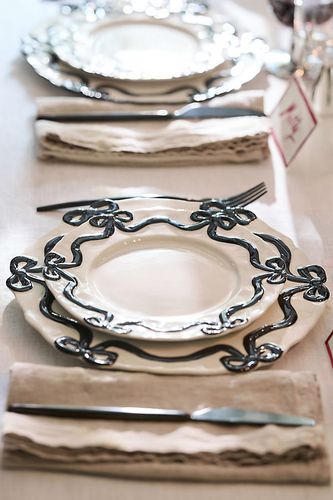 Assiettes à dessert en grès Benedita Bow, lot de 4 en taille: S chez - Anthropologie - Modalova