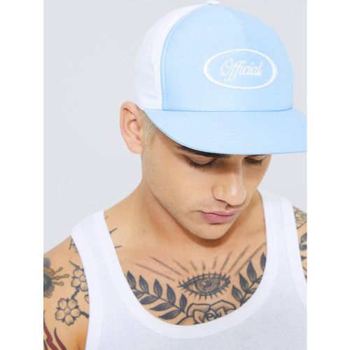 Casquette brodée - Official - Boohooman - Modalova