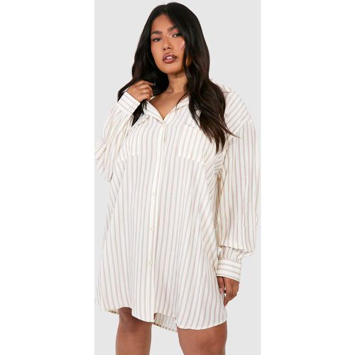 Plus" Stripe Oversized Shirt Dress - boohoo - Modalova