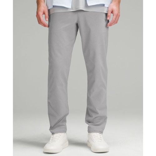 – Pantalon chino ABC coupe classiques – 76 cm – Gris – Taille 28 - lululemon - Modalova