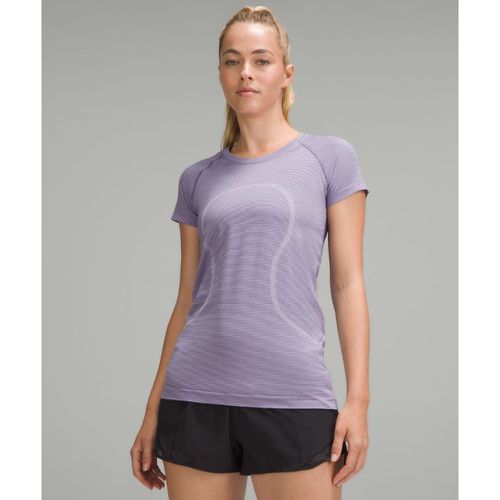 – T-Shirt Swiftly Tech 2.0 Longueur hanches – Violet/É - lululemon - Modalova