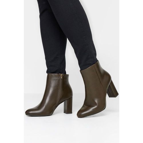 Limited Collection Brown Heeled Ankle Boots In Extra Wide eee Fit - Yours - Modalova